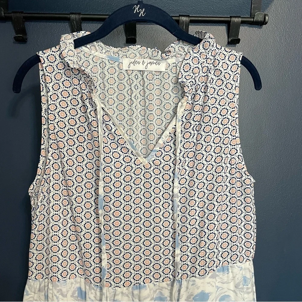 Jules and James Sleeveless Maxi Dress - Picture 4 of 6